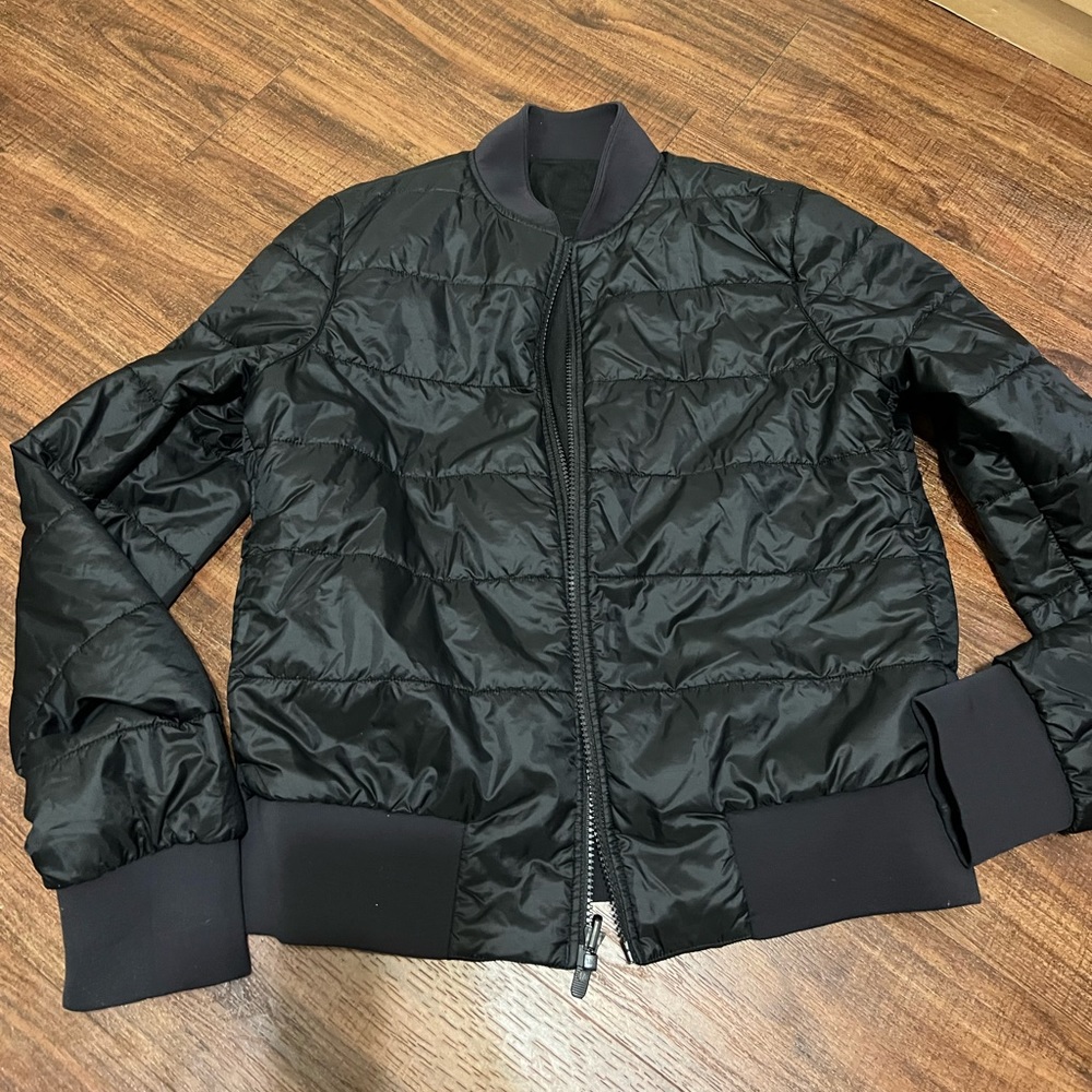 Lululemon lightweight reversible bomber